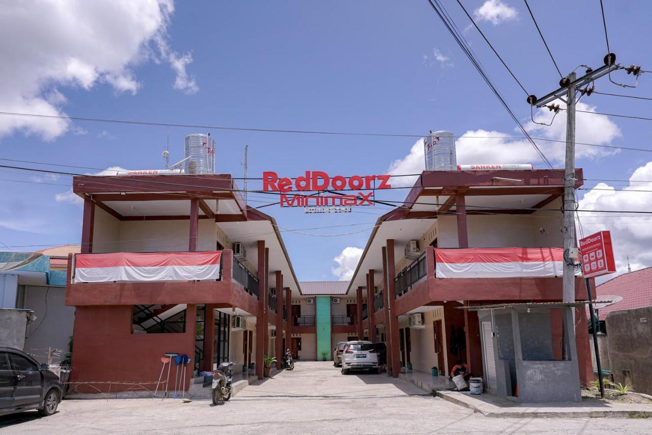מלון Reddoorz Syariah Near Bukit Teletubbies Padangsidempuan מראה חיצוני תמונה