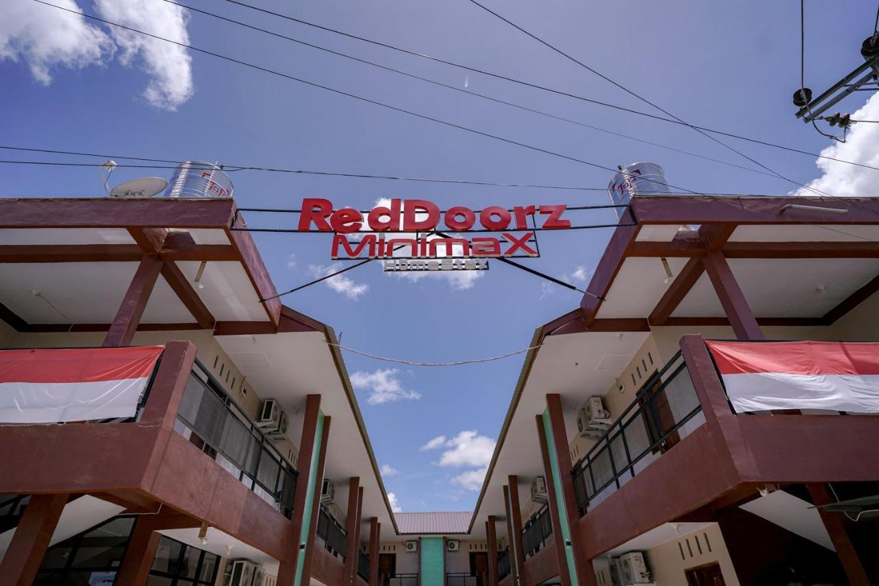מלון Reddoorz Syariah Near Bukit Teletubbies Padangsidempuan מראה חיצוני תמונה