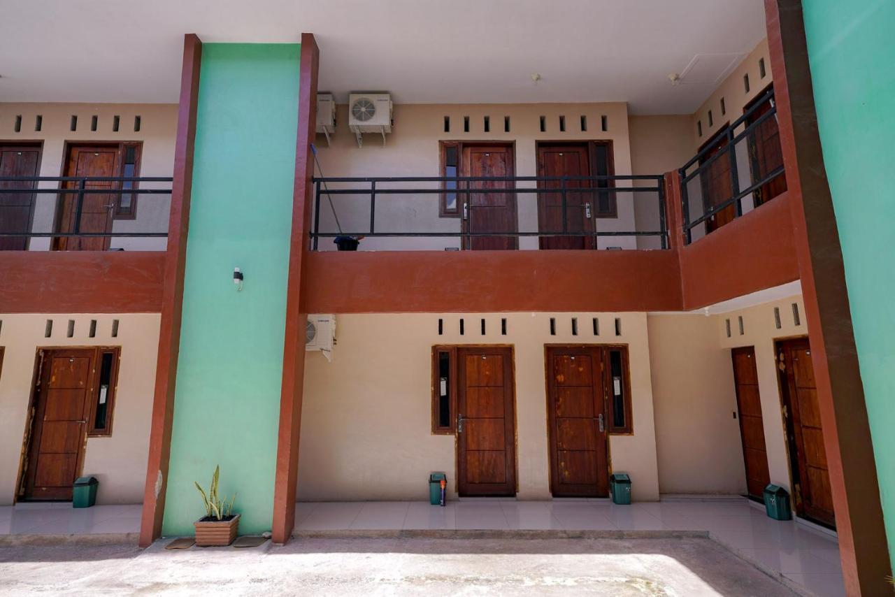 מלון Reddoorz Syariah Near Bukit Teletubbies Padangsidempuan מראה חיצוני תמונה